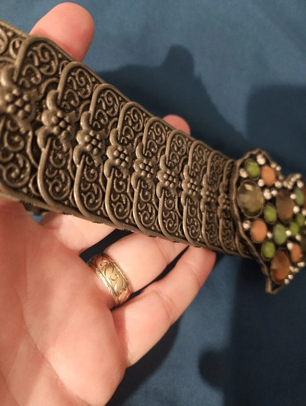 Vintage 80's Pewter Tone Emboss Stretch Fishscale Belt Jewel Buckle Boho